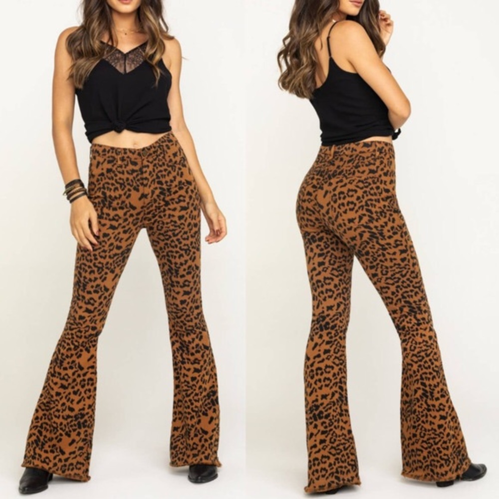 NWT NW Show Me Your MuMu Cam Cam Bells Leopard